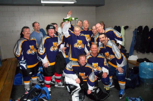 sportsrockdivisionwinnershockeyvilleoldtimers2.jpg